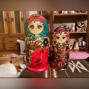 Vintage Wooden Russian Dolls Set 🪆